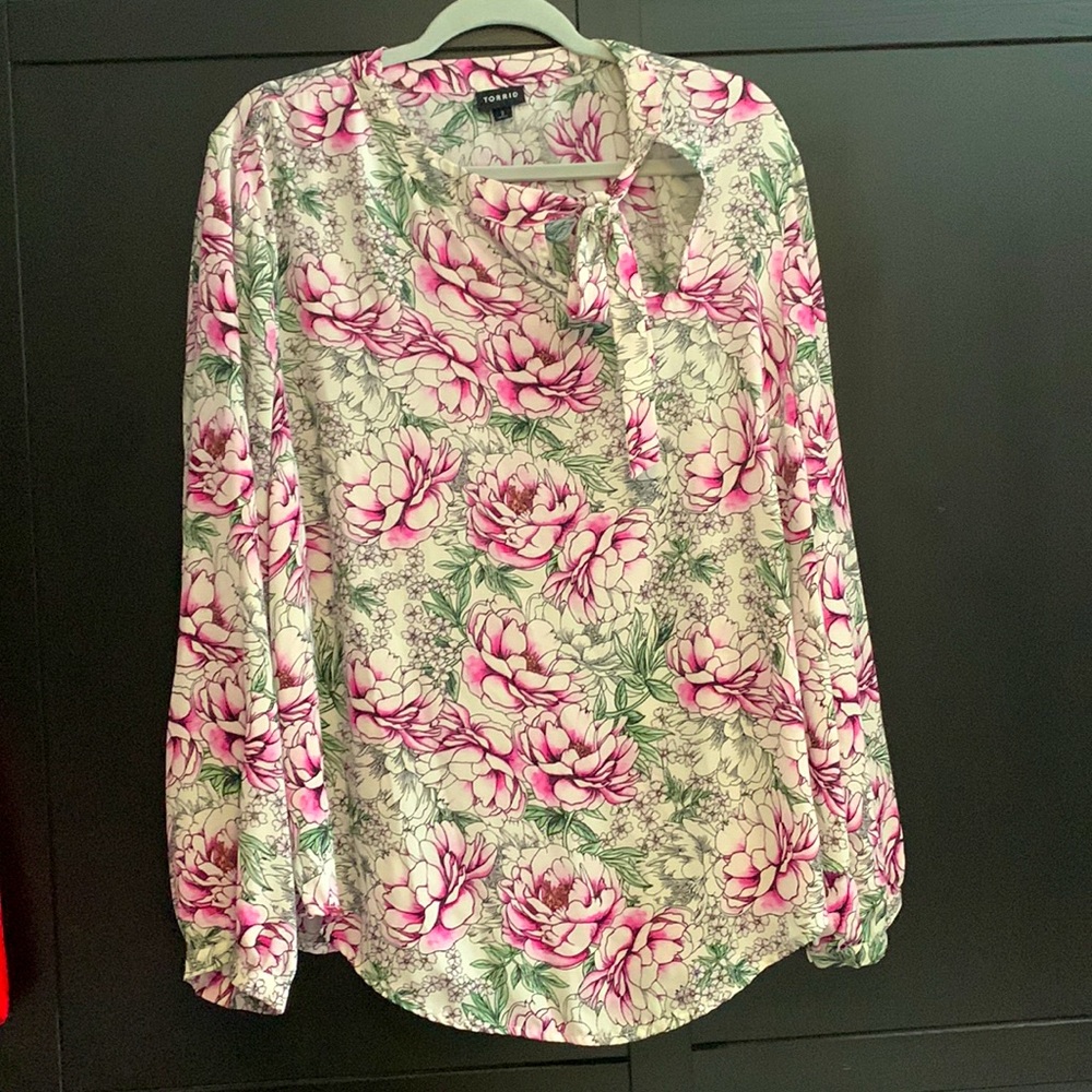 Torrid shirt